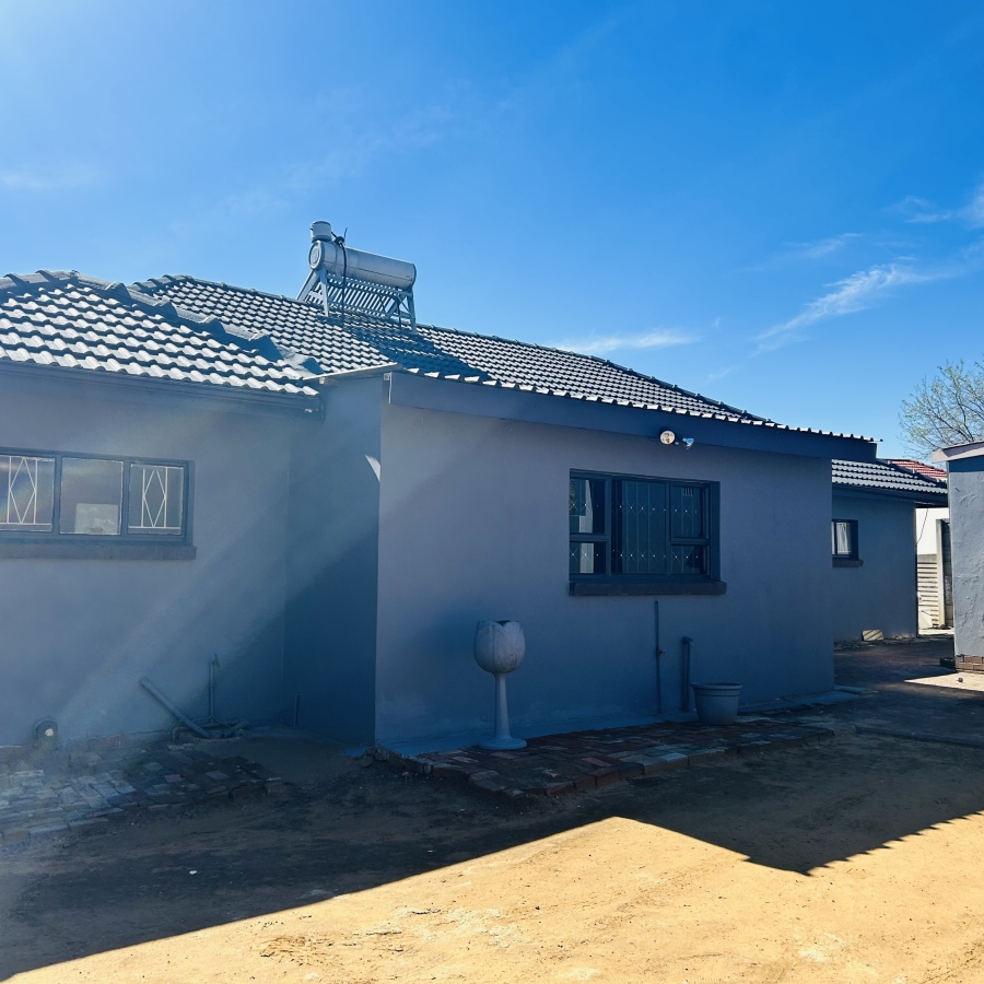 4 Bedroom Property for Sale in Sasolburg Ext 3 Free State
